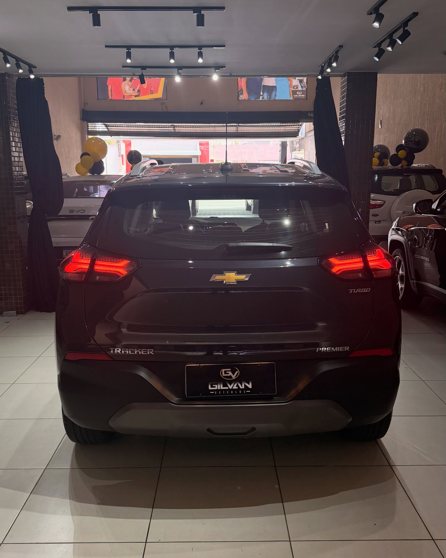 GM - Chevrolet TRACKER 11