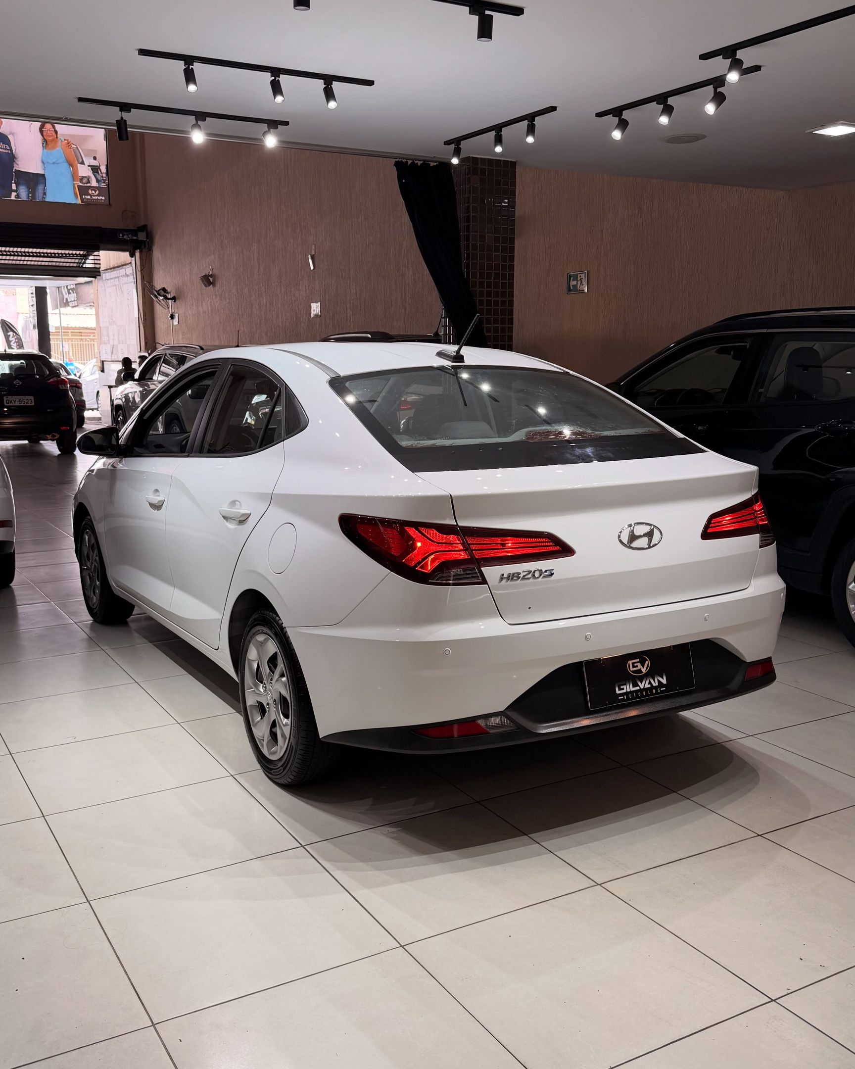 Hyundai HB20 8