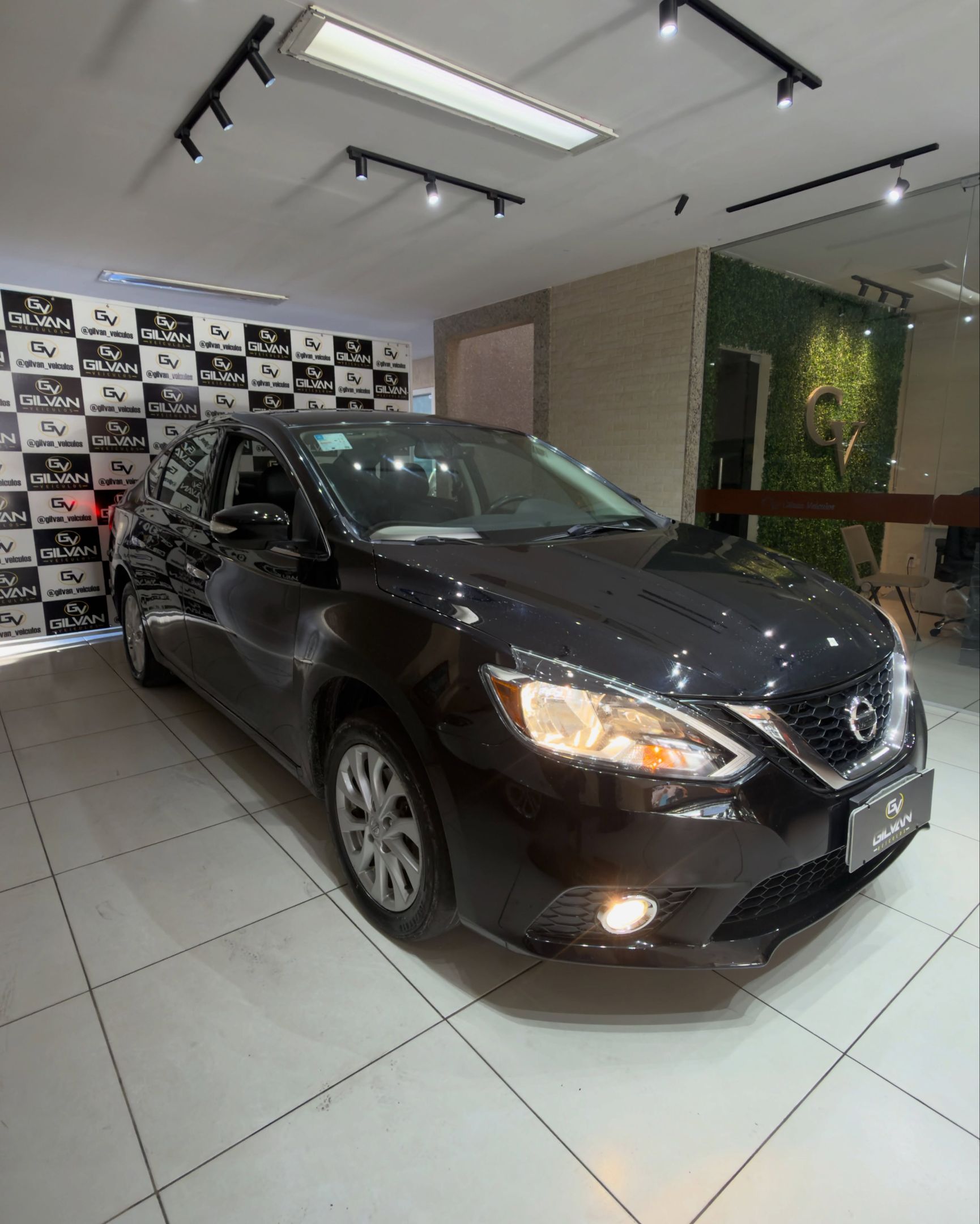 Nissan Sentra 2