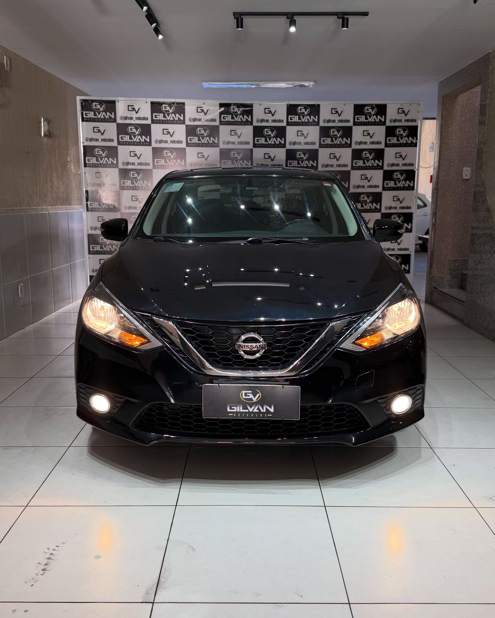 Nissan Sentra 5
