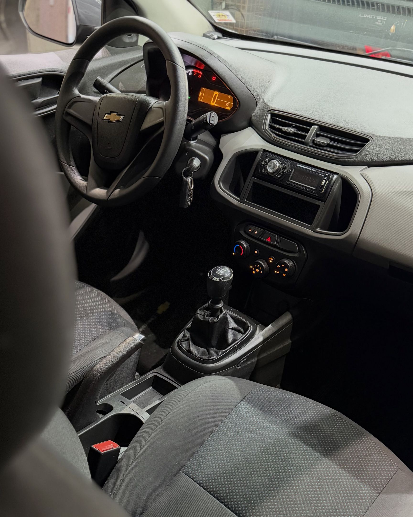 Chevrolet Onix 7