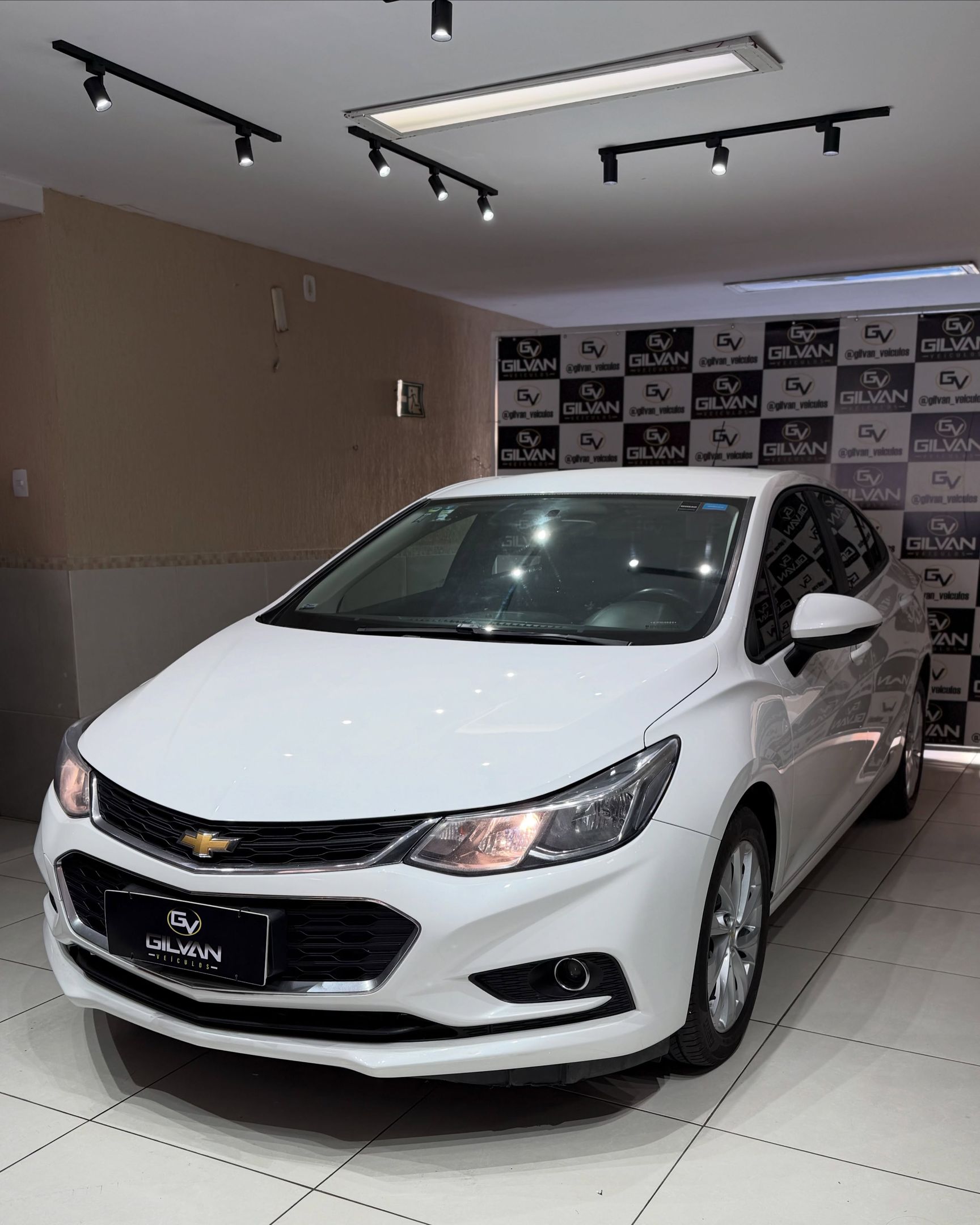 Chevrolet Cruze 4