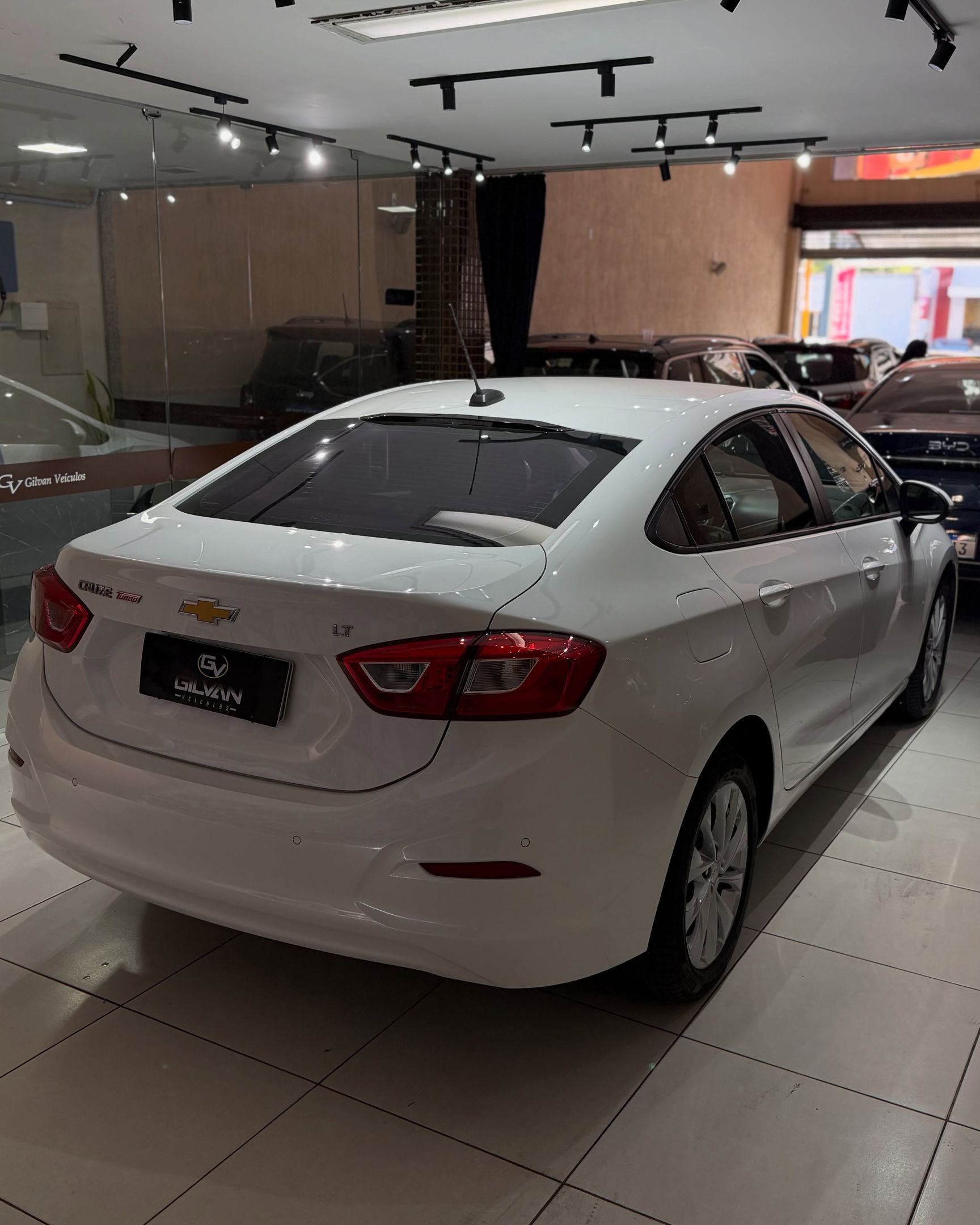 Chevrolet Cruze 10