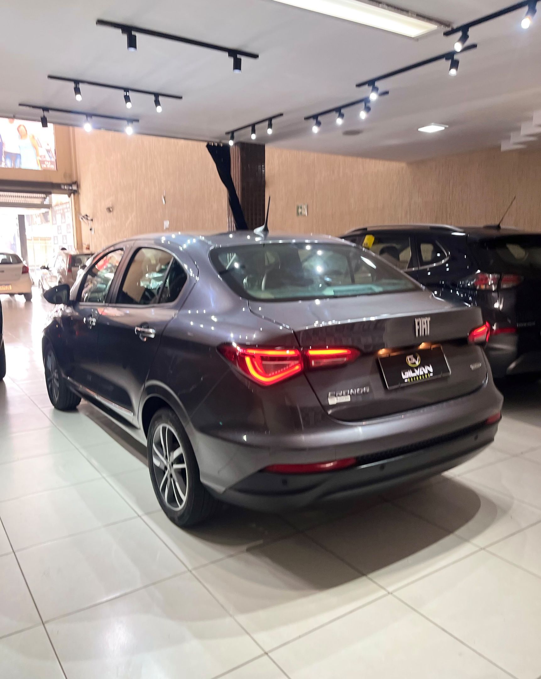Fiat Cronos 10