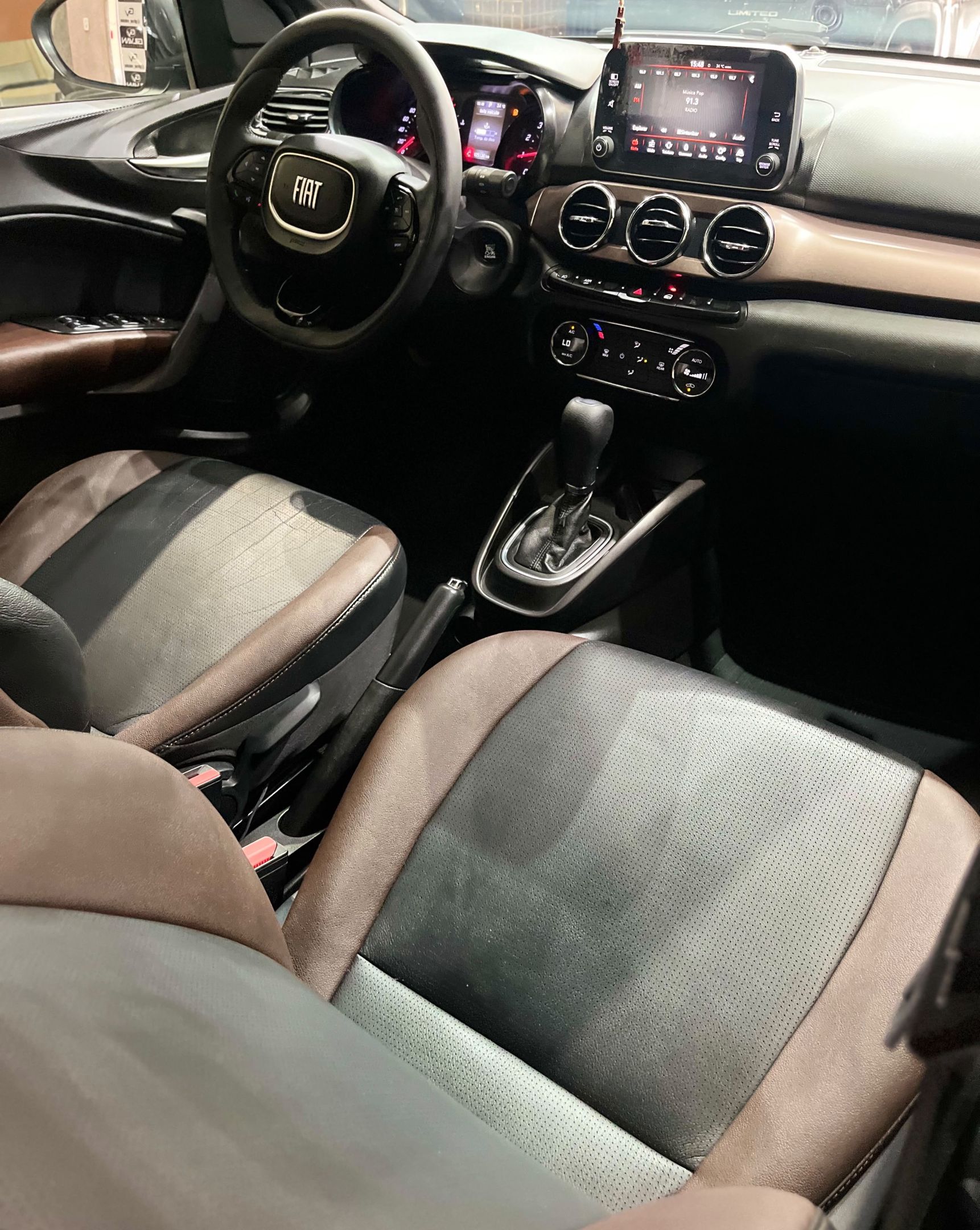 Fiat Cronos 7