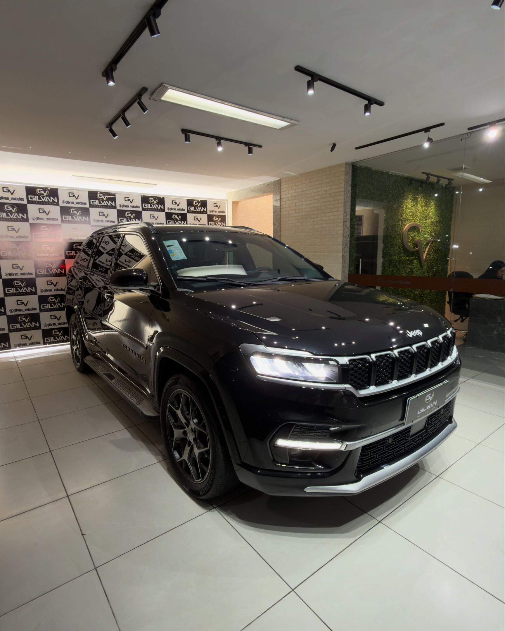 Jeep Commander 2