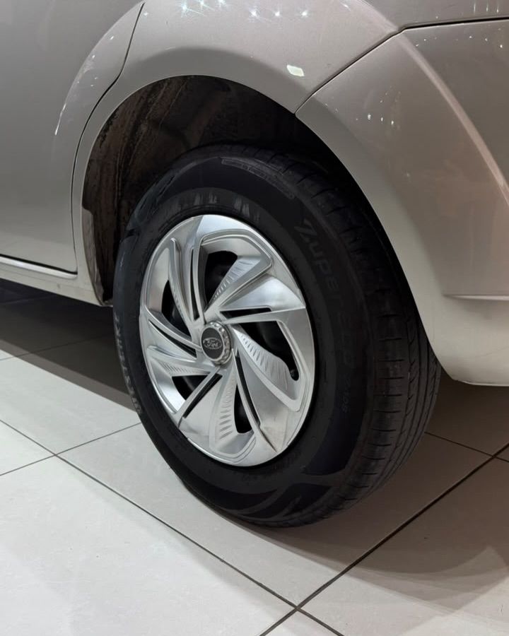 Ford Fiesta 9