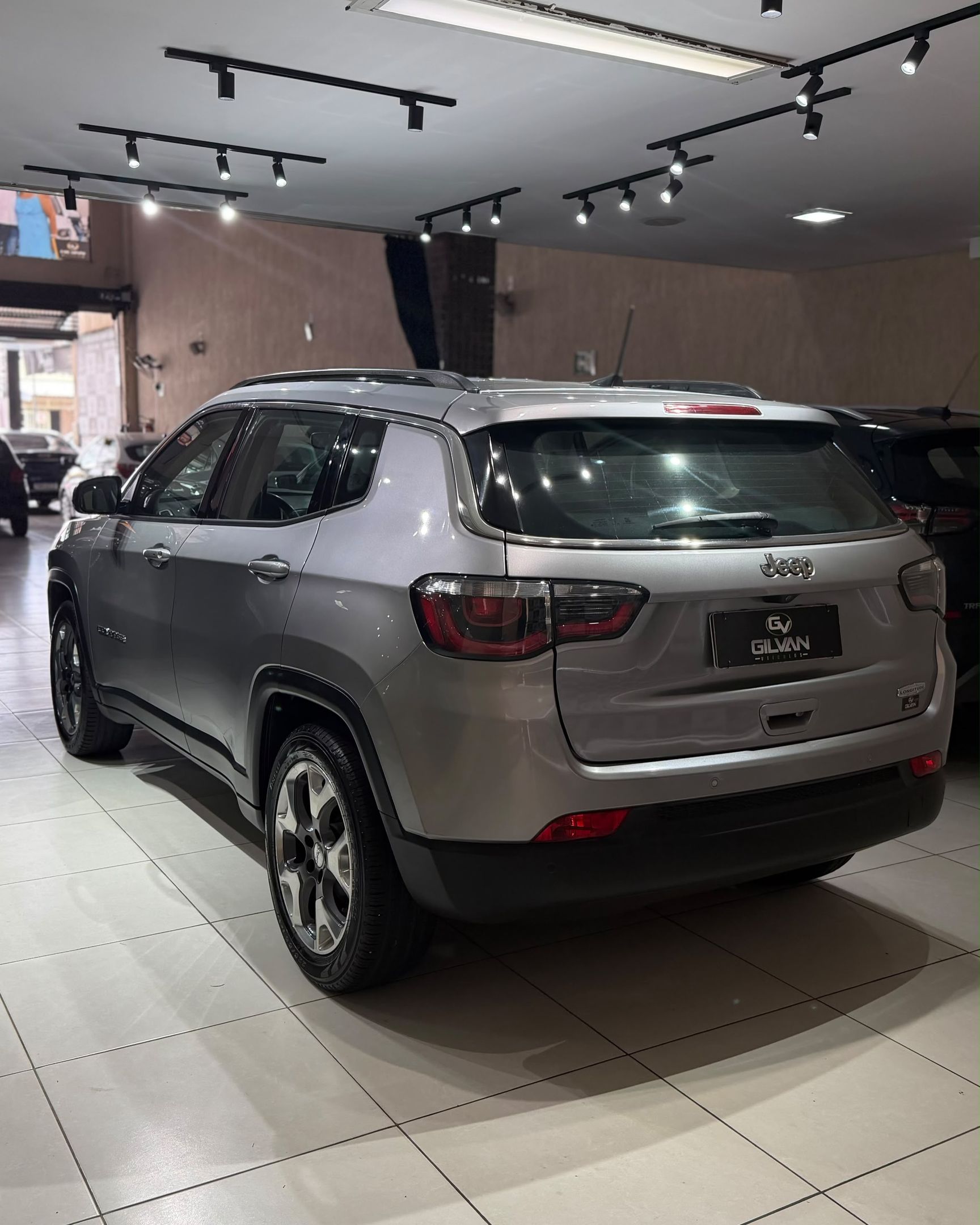 Jeep Compass 9