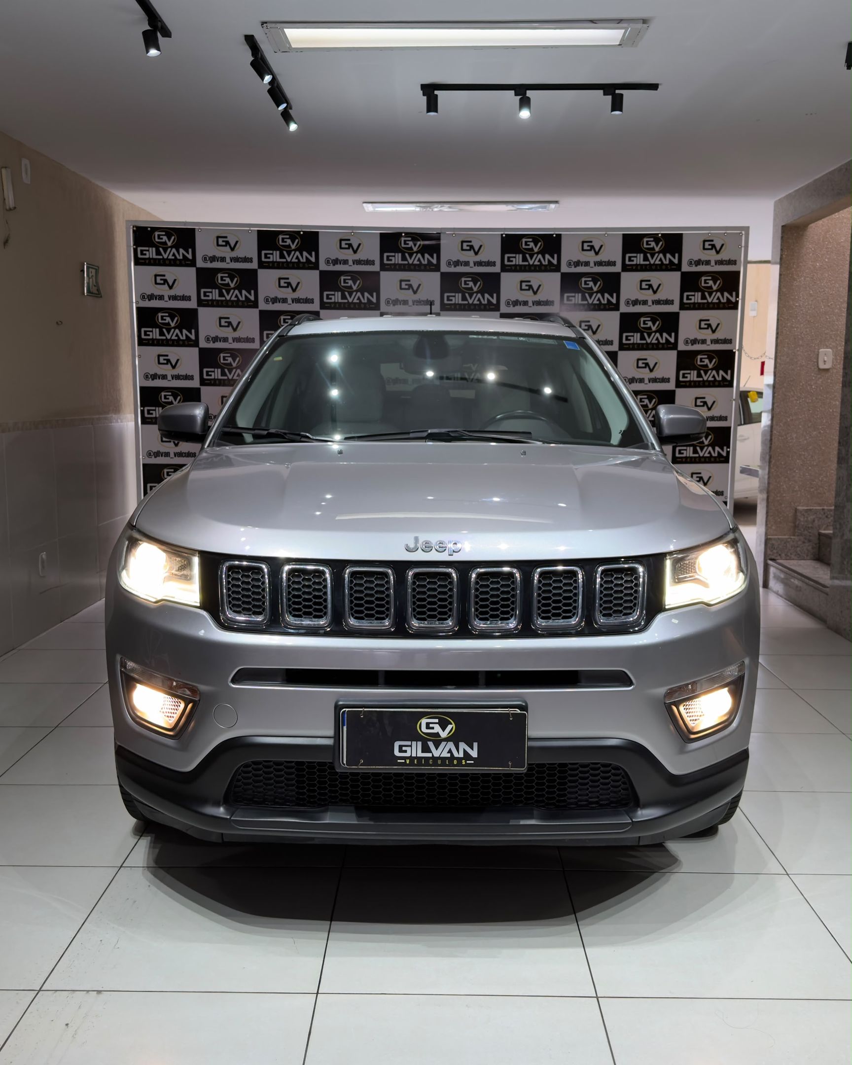 Jeep Compass 4