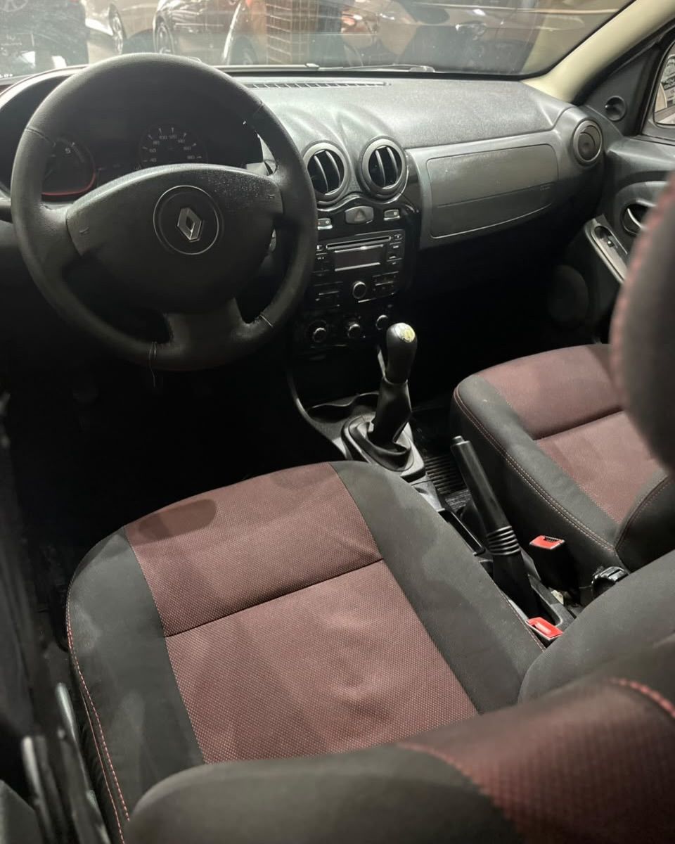 Renault Sandero 5