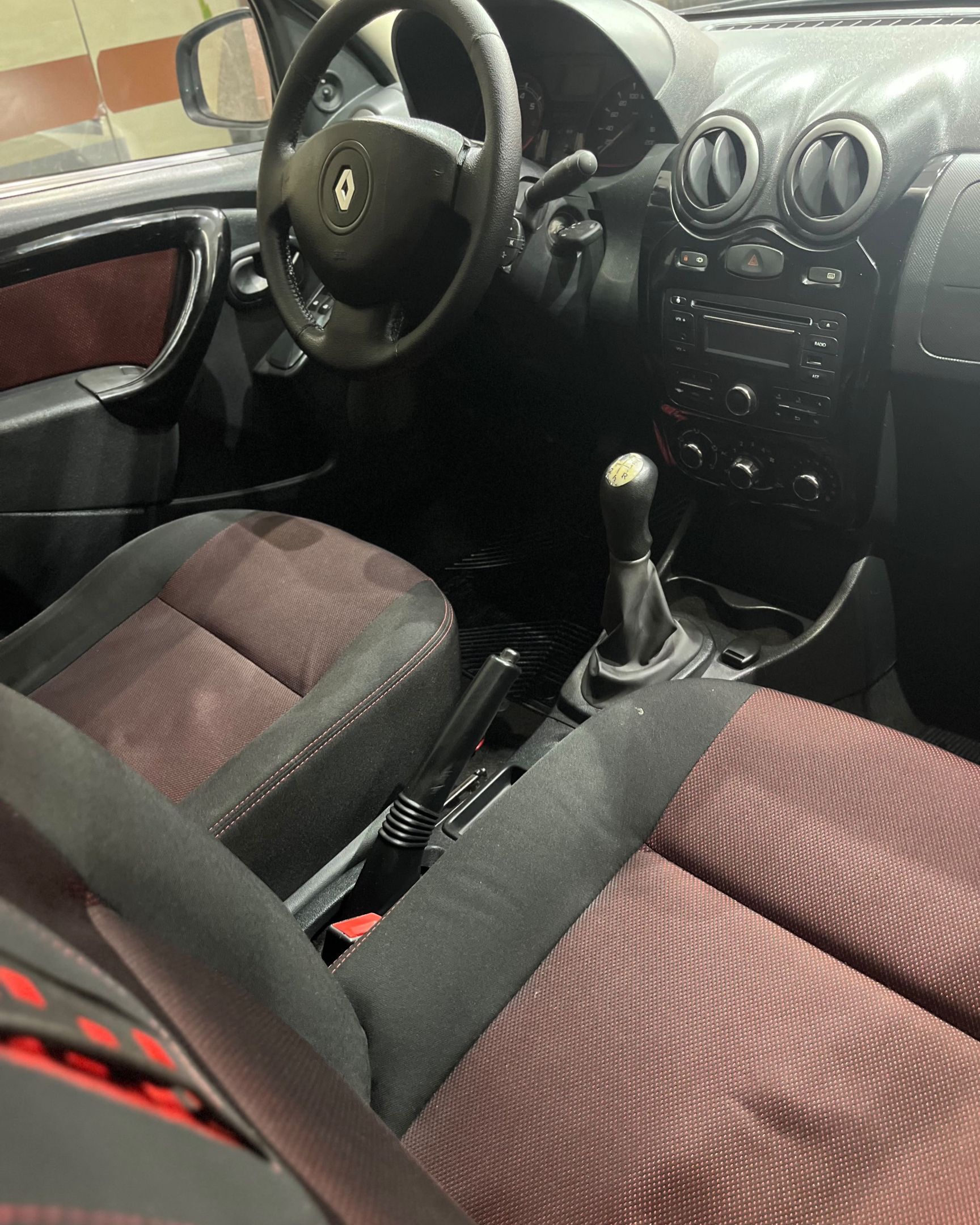 Renault Sandero 6
