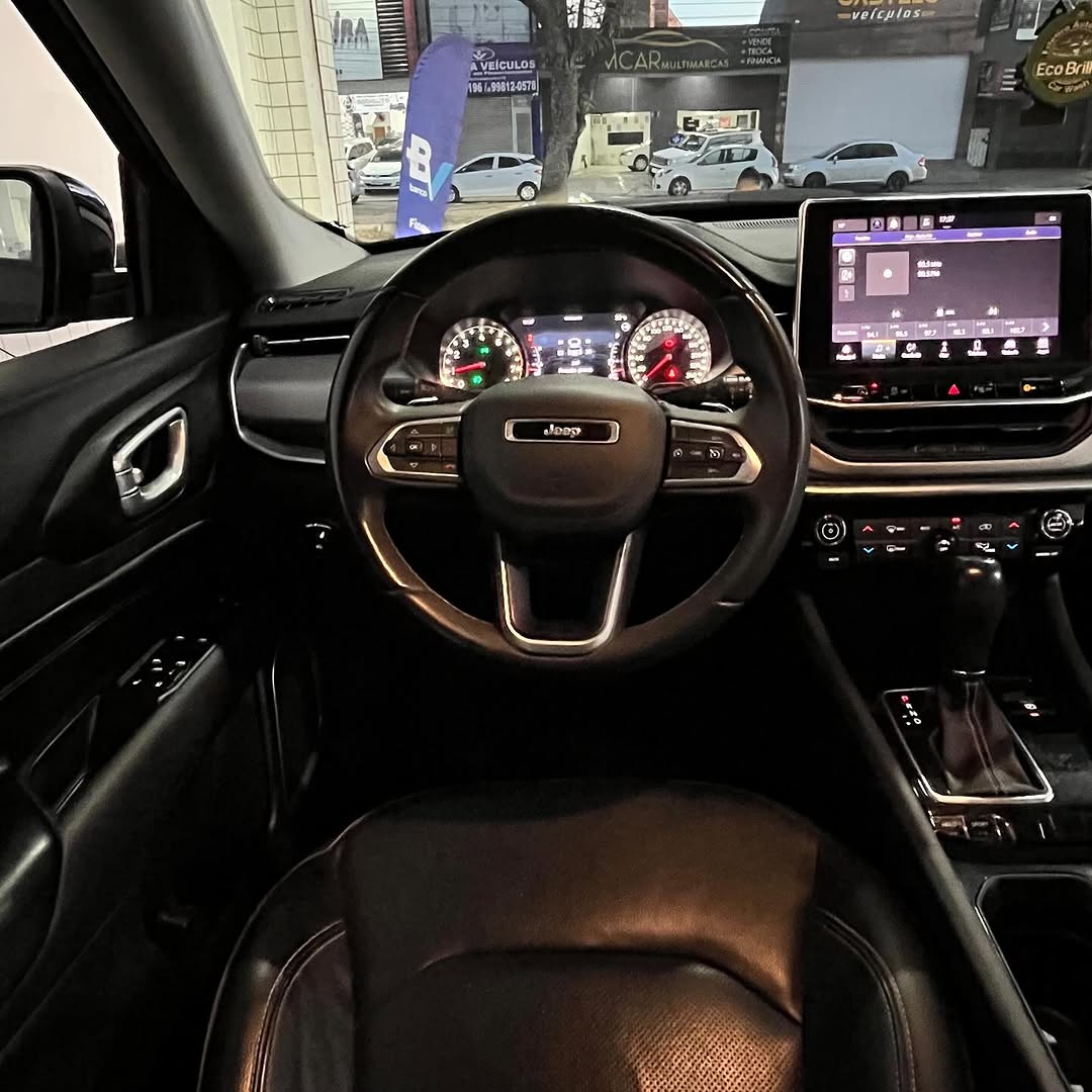 Jeep Compass 8