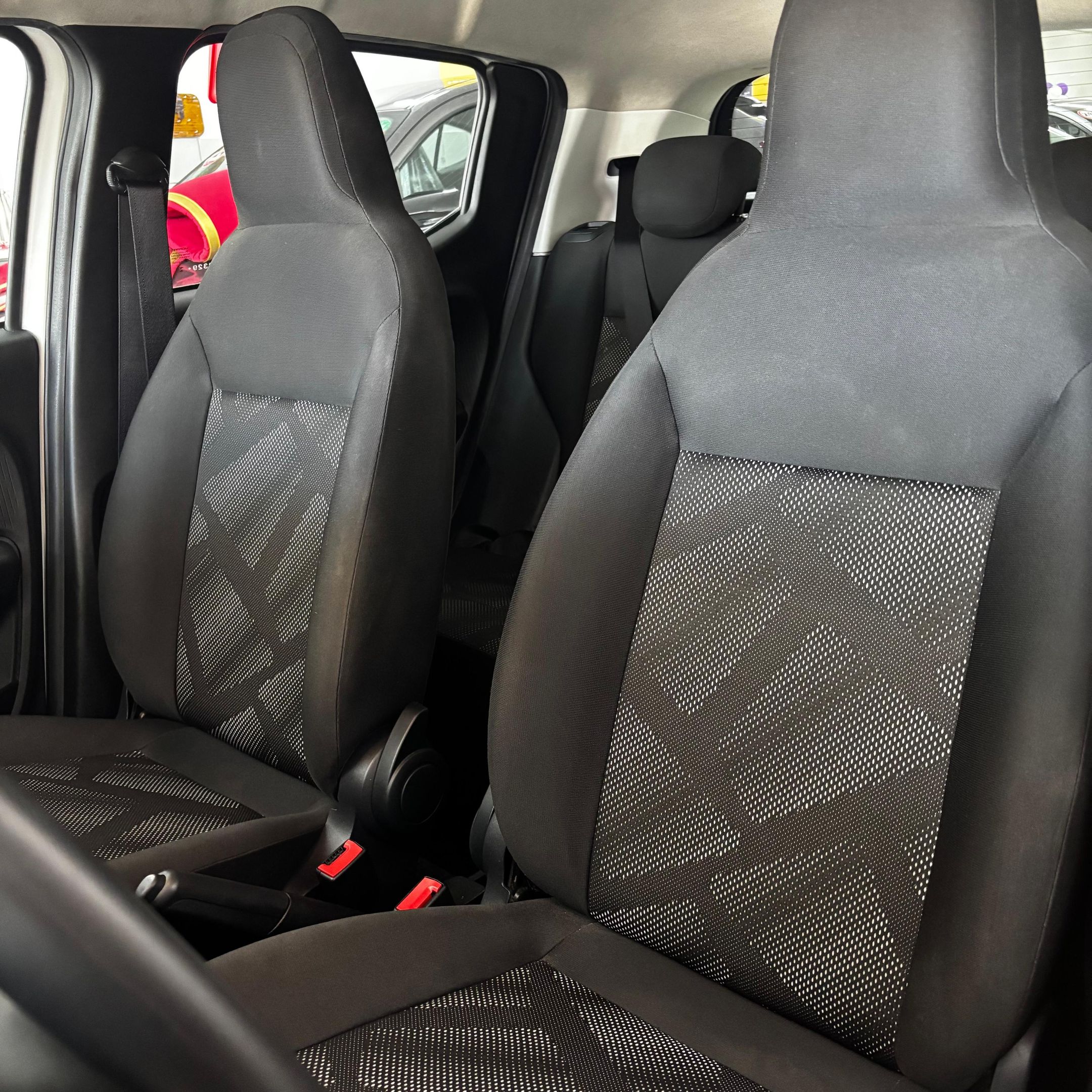 Fiat Mobi 5