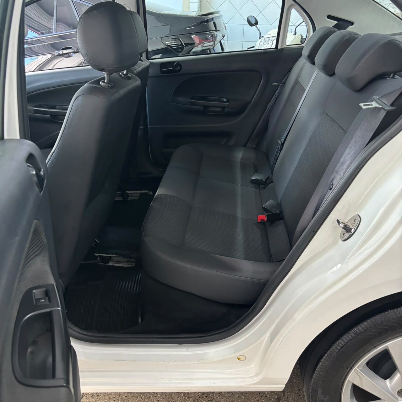 Volkswagen Voyage 6