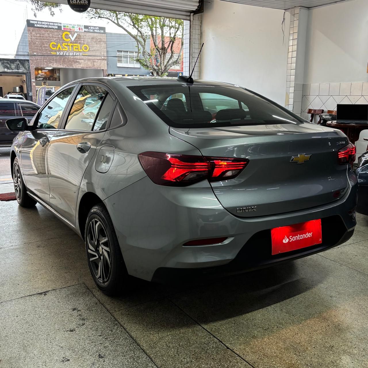Chevrolet Onix 9