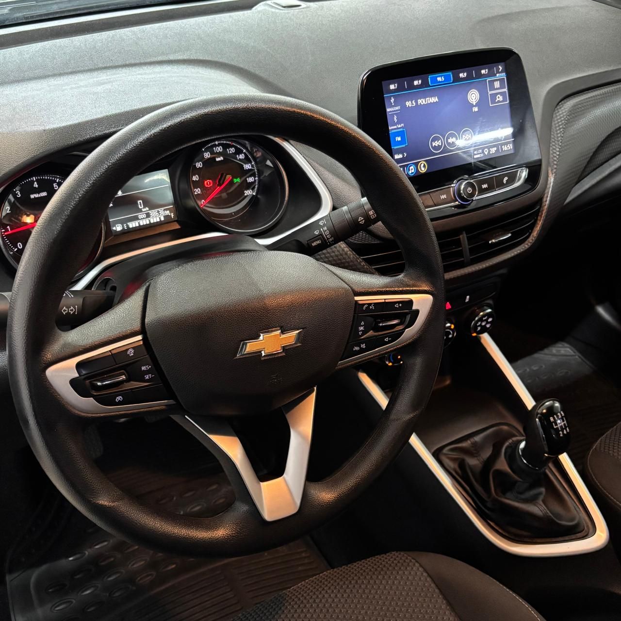 Chevrolet Onix 4