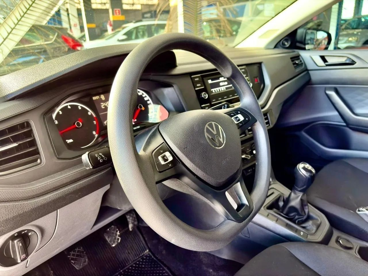 Volkswagen POLO 4