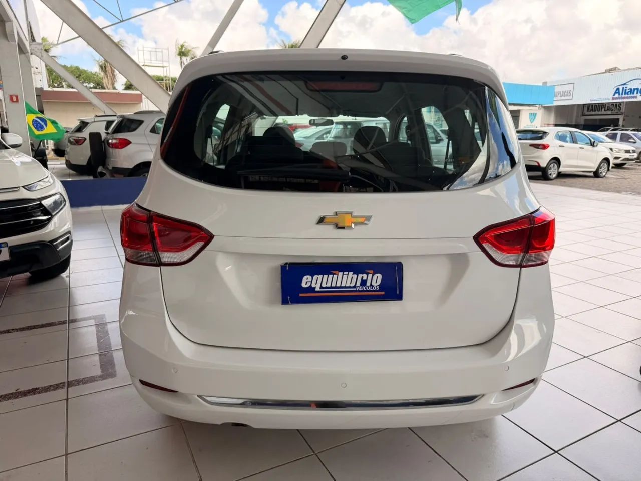 Chevrolet SPIN 14