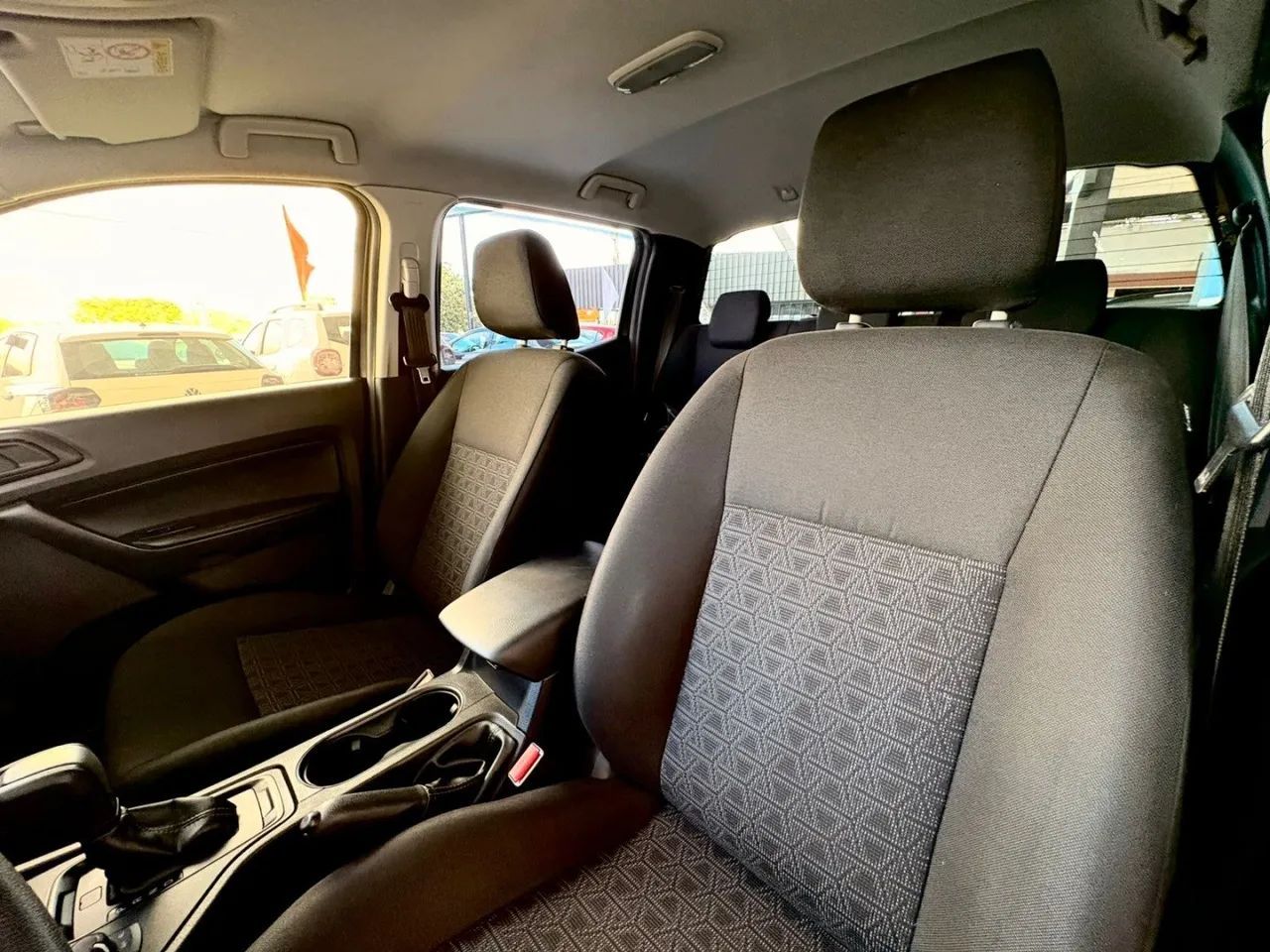 Ford RANGER 8