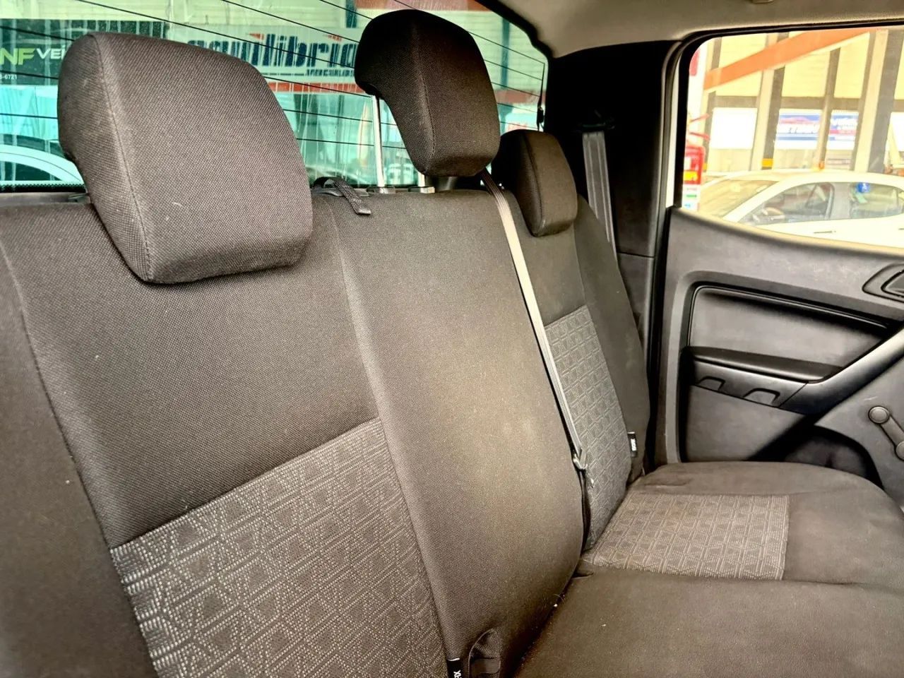 Ford RANGER 11