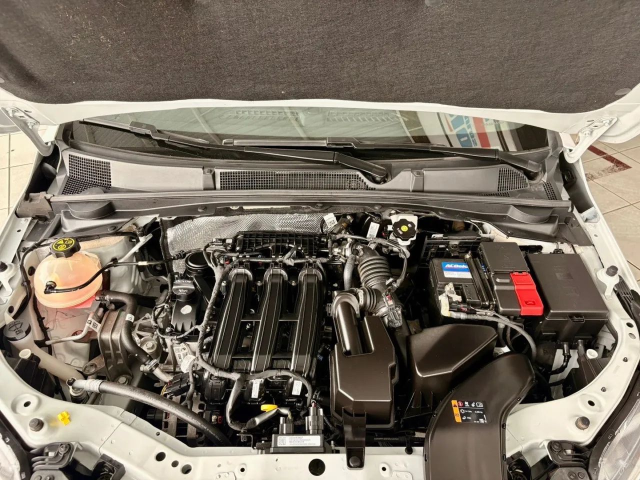 Chevrolet ONIX 10