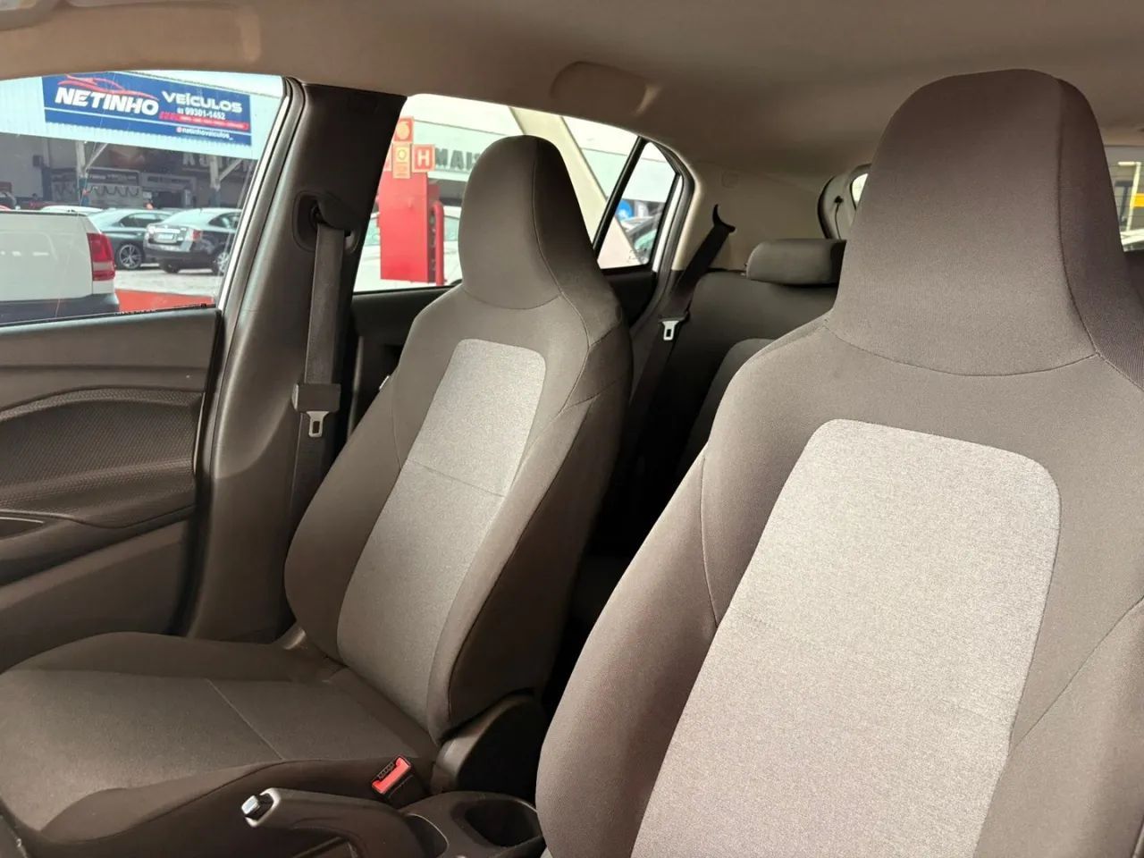 Chevrolet ONIX 4