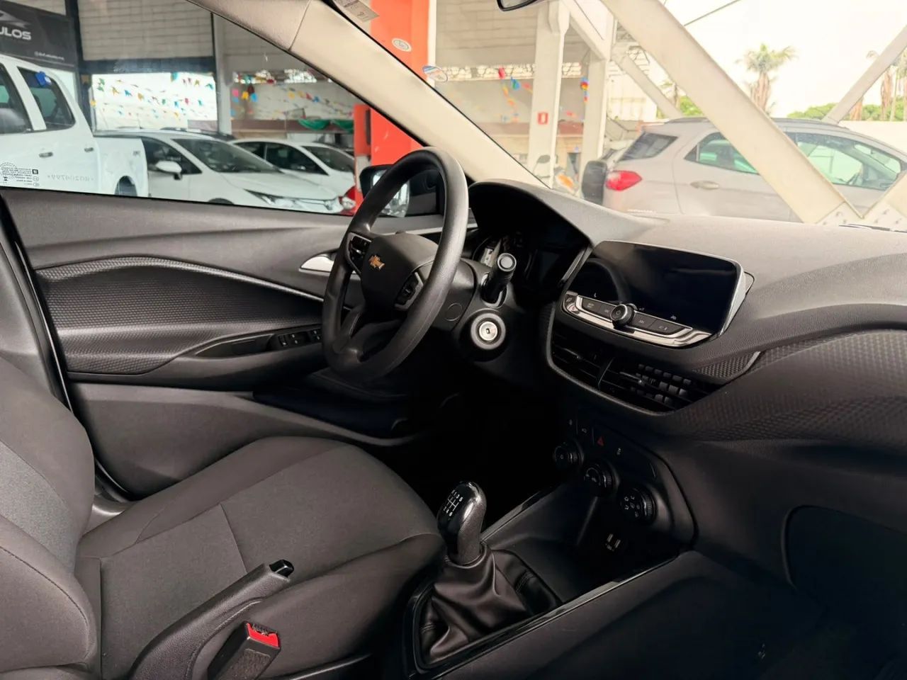 Chevrolet ONIX 10