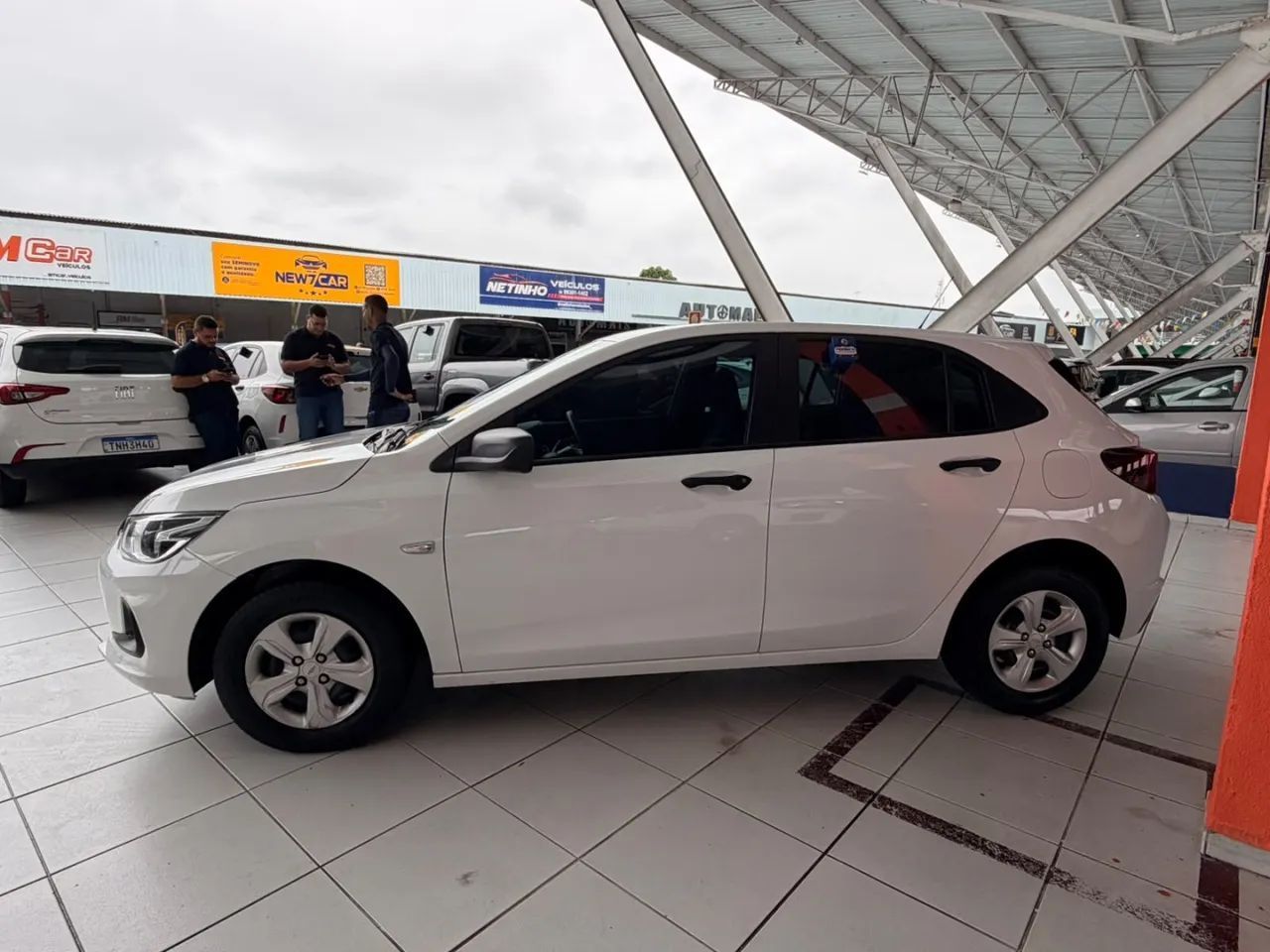 Chevrolet ONIX 6