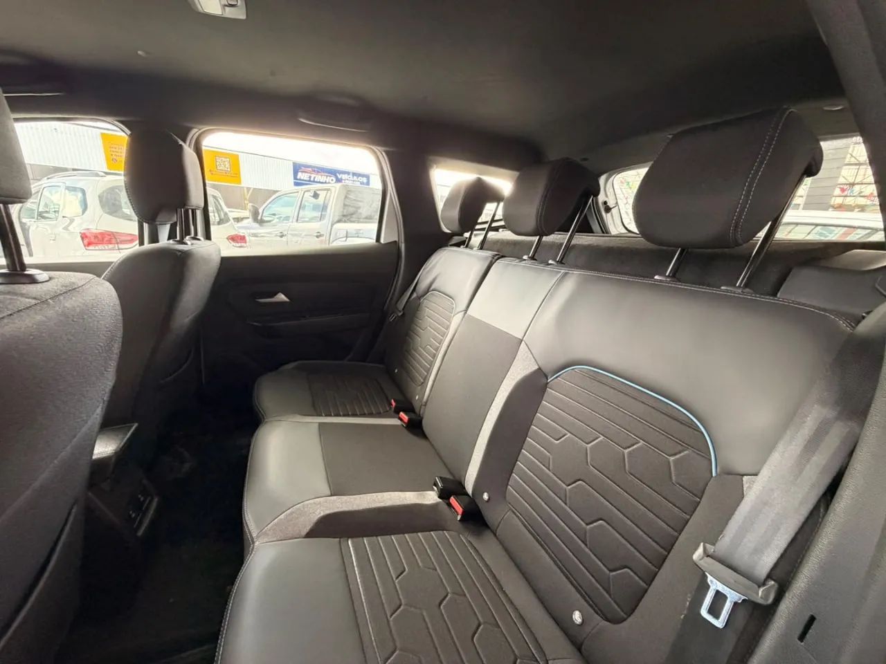 Renault DUSTER 12