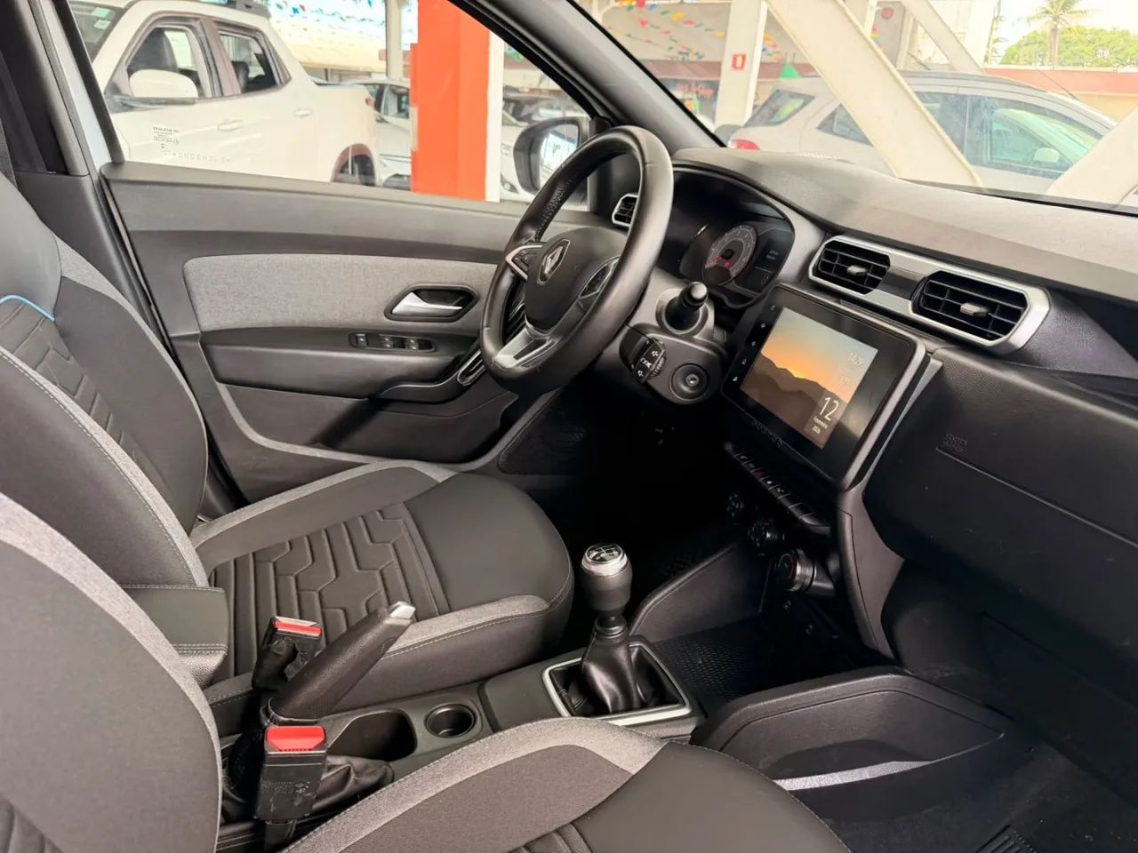 Renault DUSTER 16