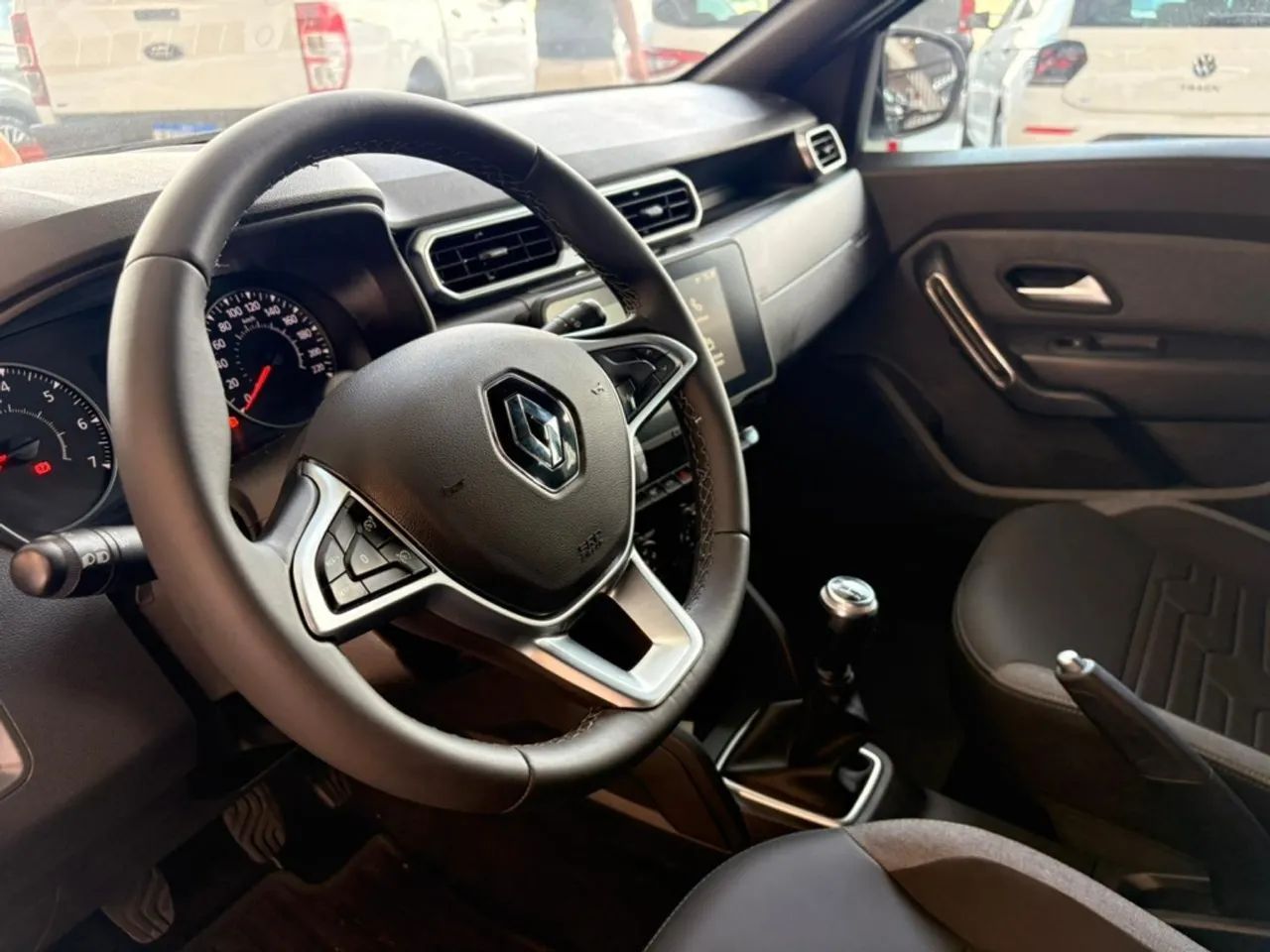 Renault DUSTER 5