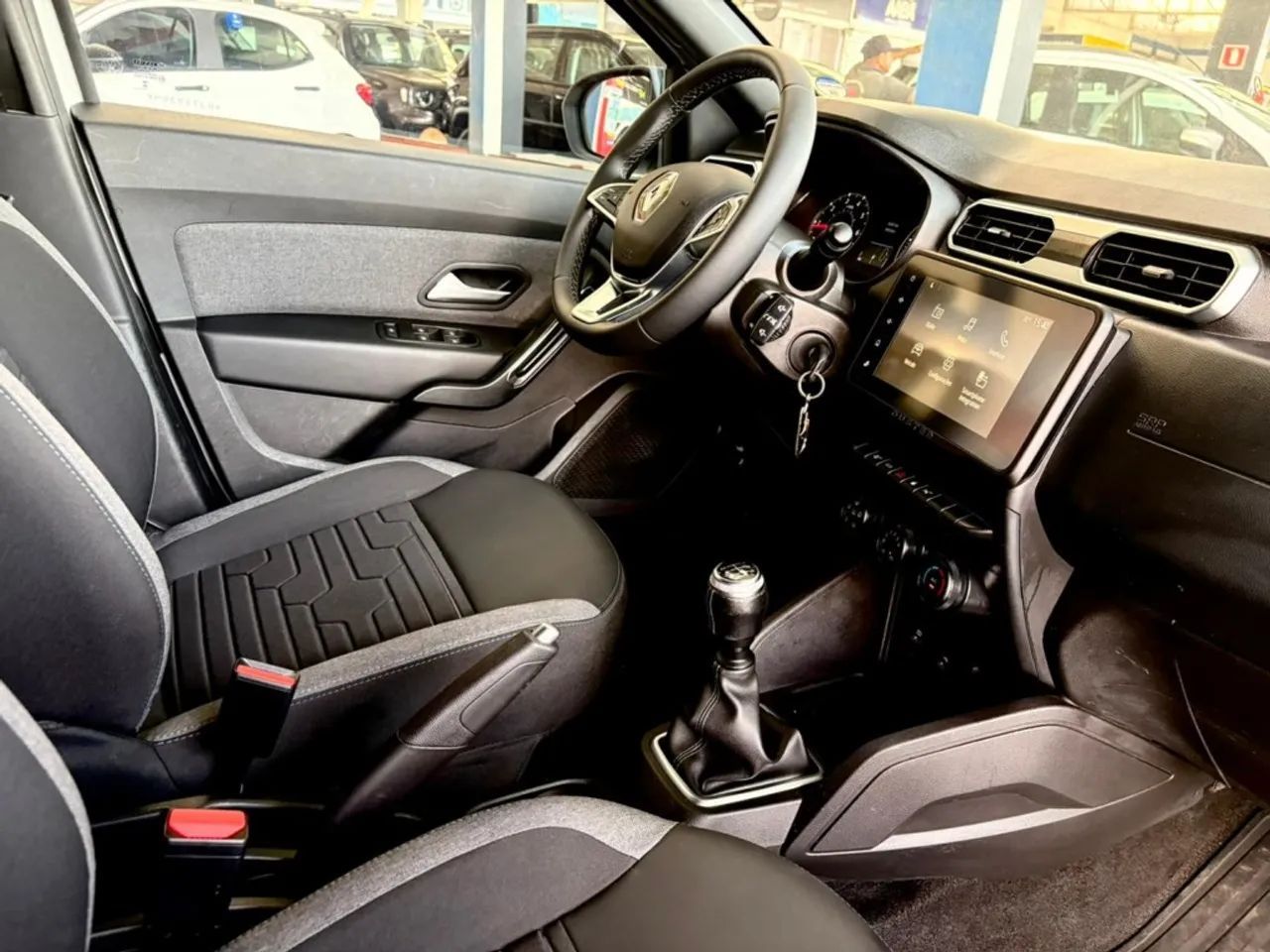 Renault DUSTER 10