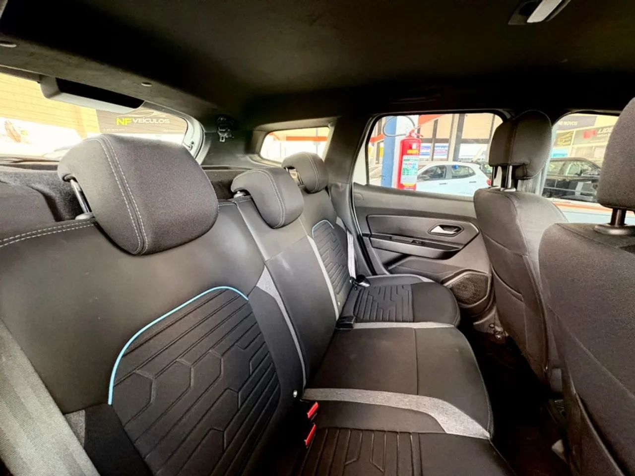 Renault DUSTER 9