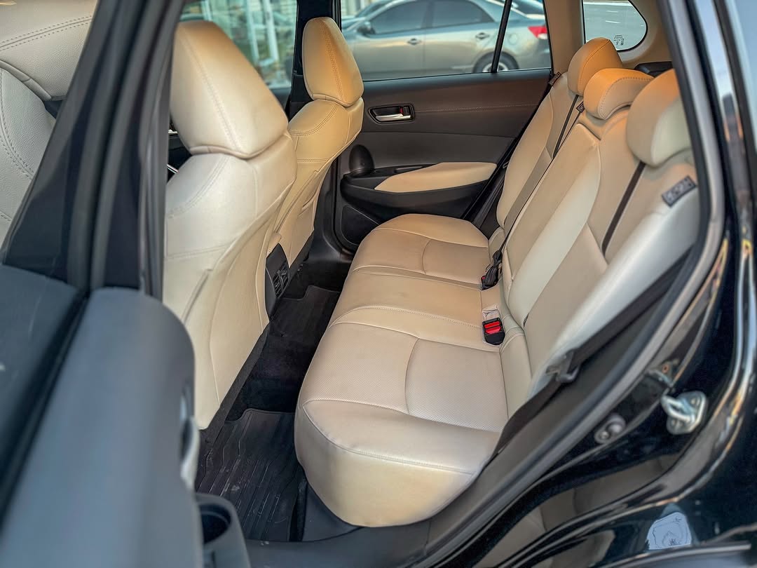 Toyota Corolla Cross 8