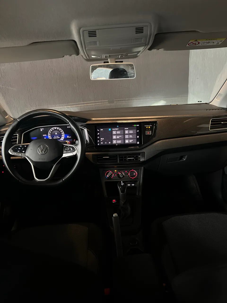 Volkswagen POLO 10