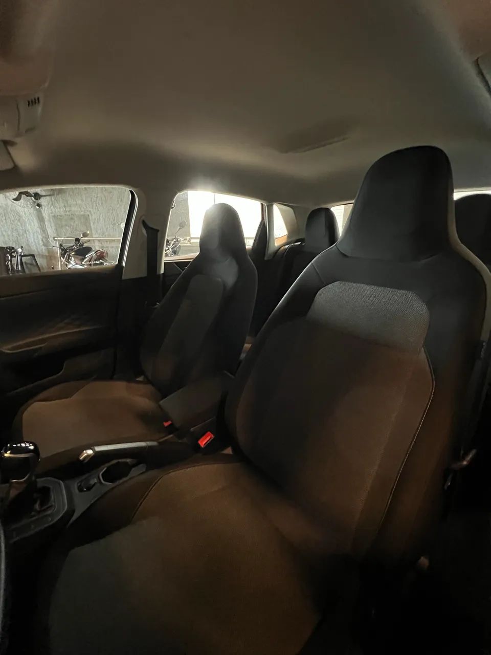 Volkswagen POLO 12