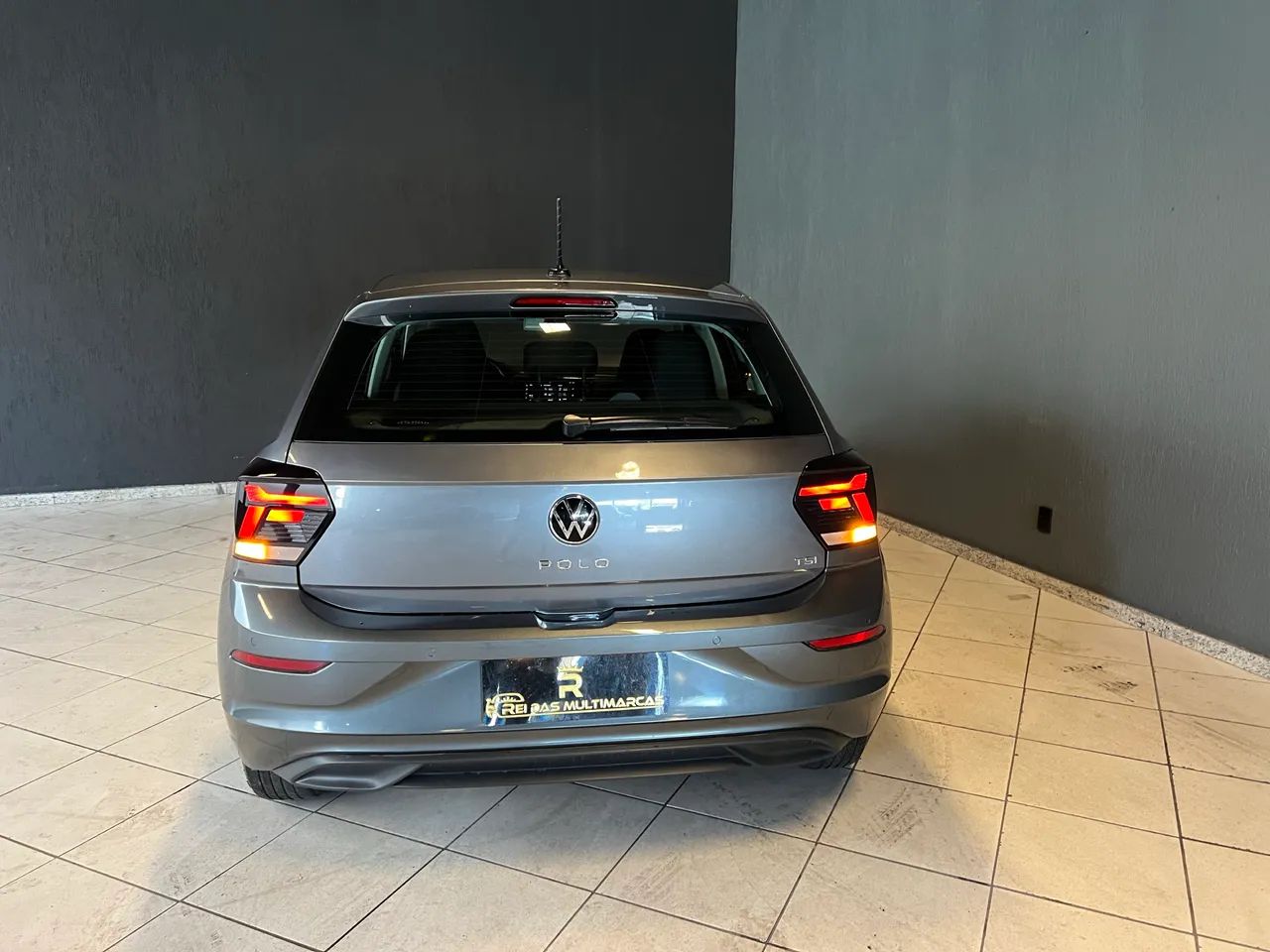 Volkswagen POLO 14