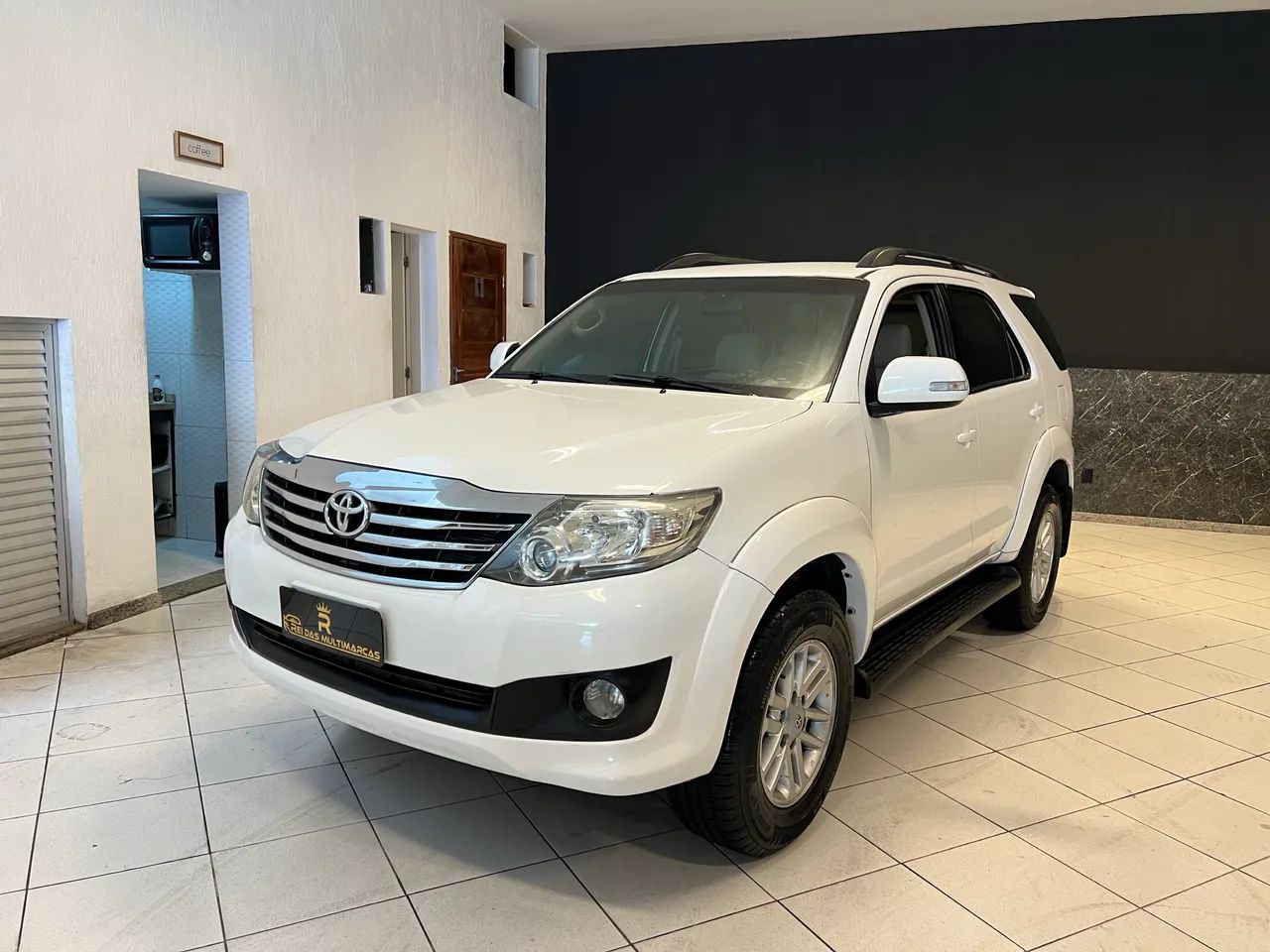 Toyota HILUX 2
