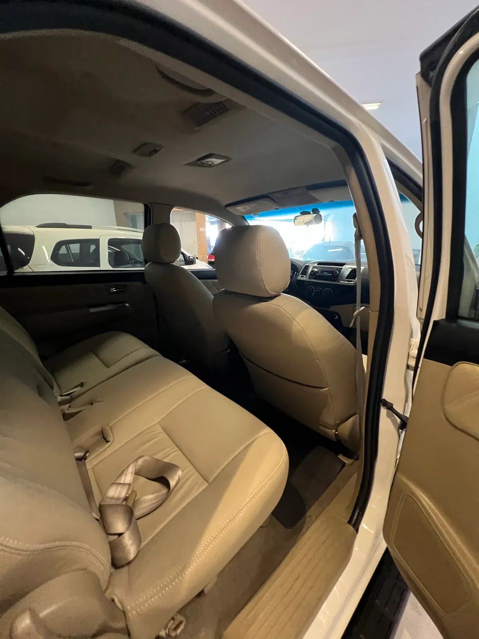 Toyota HILUX 11