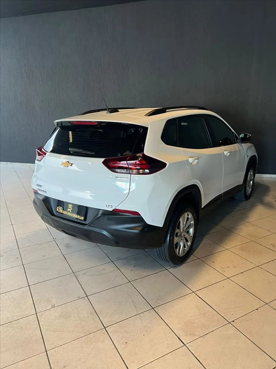 Chevrolet TRACKER 9