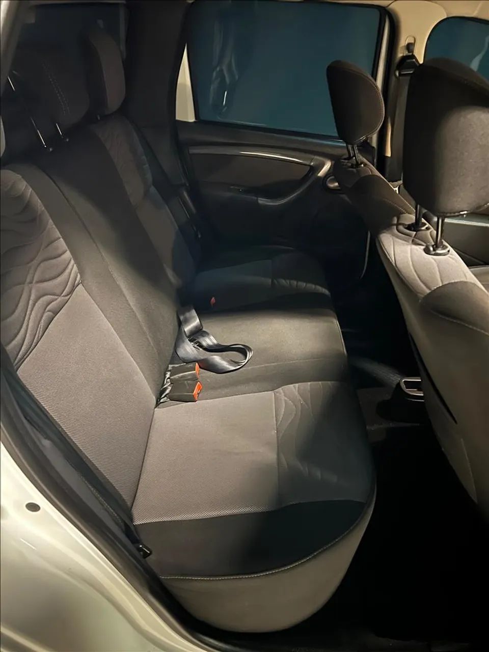 Renault DUSTER 6