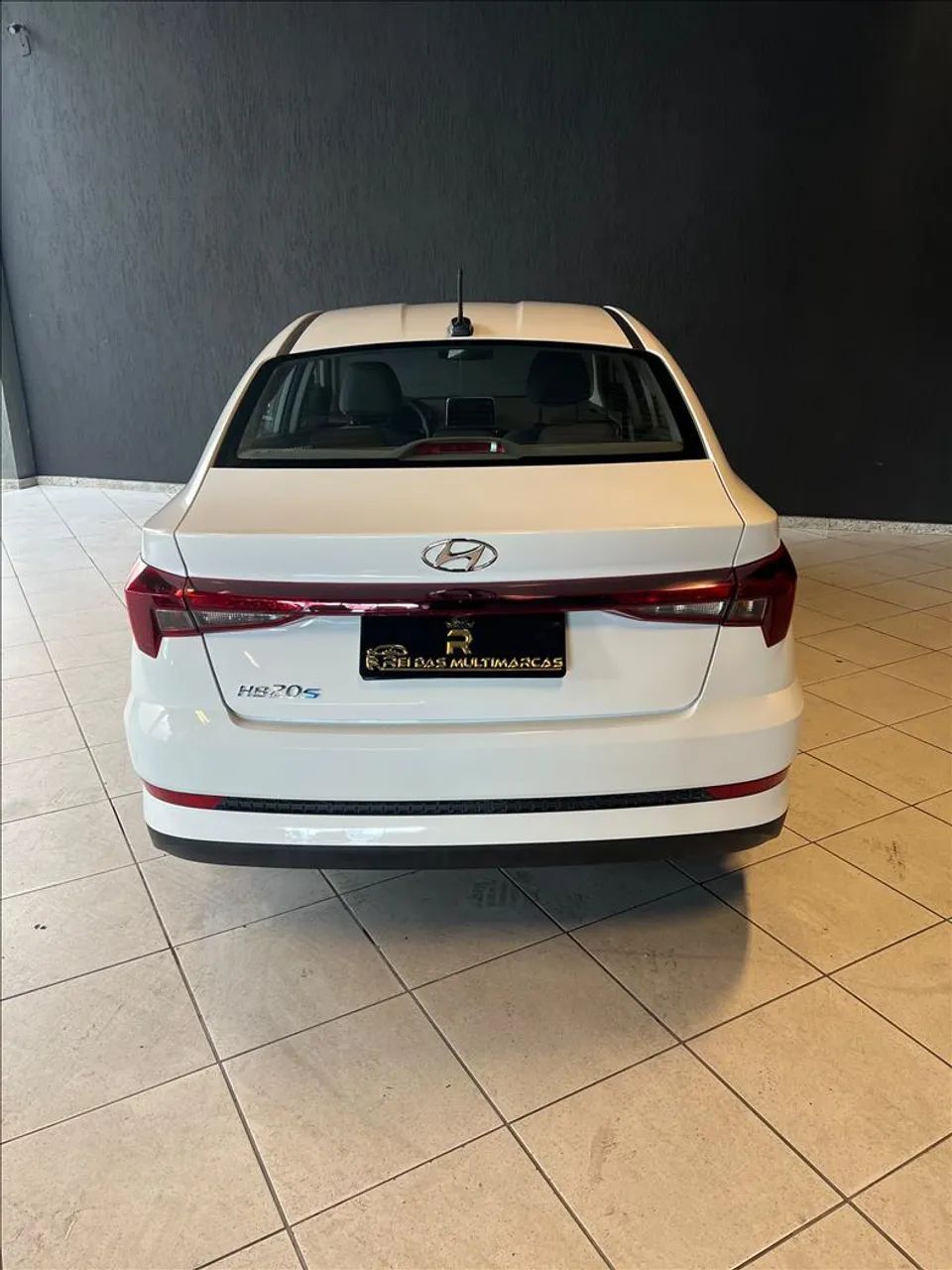 Hyundai HB20S 9