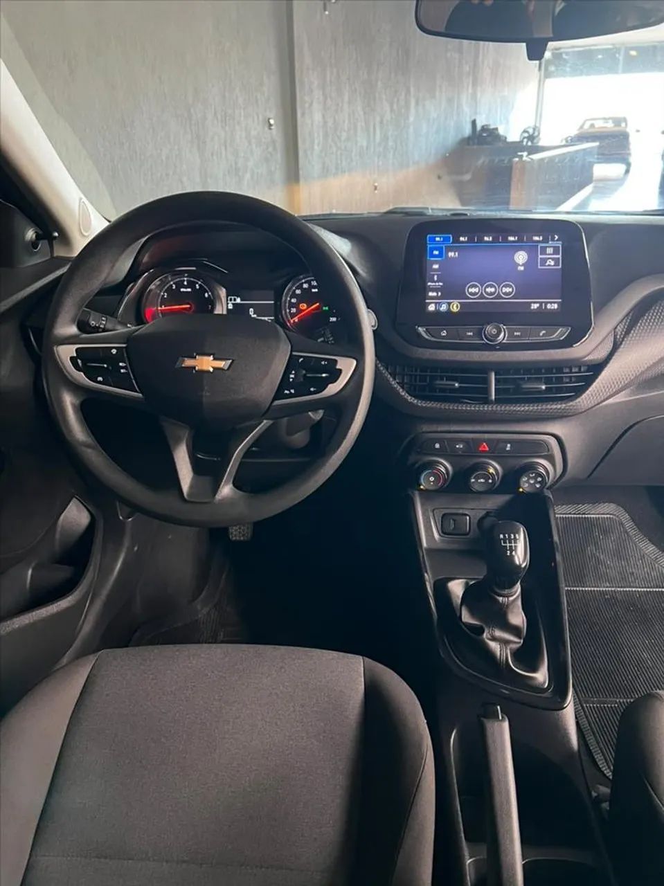 Chevrolet ONIX 4
