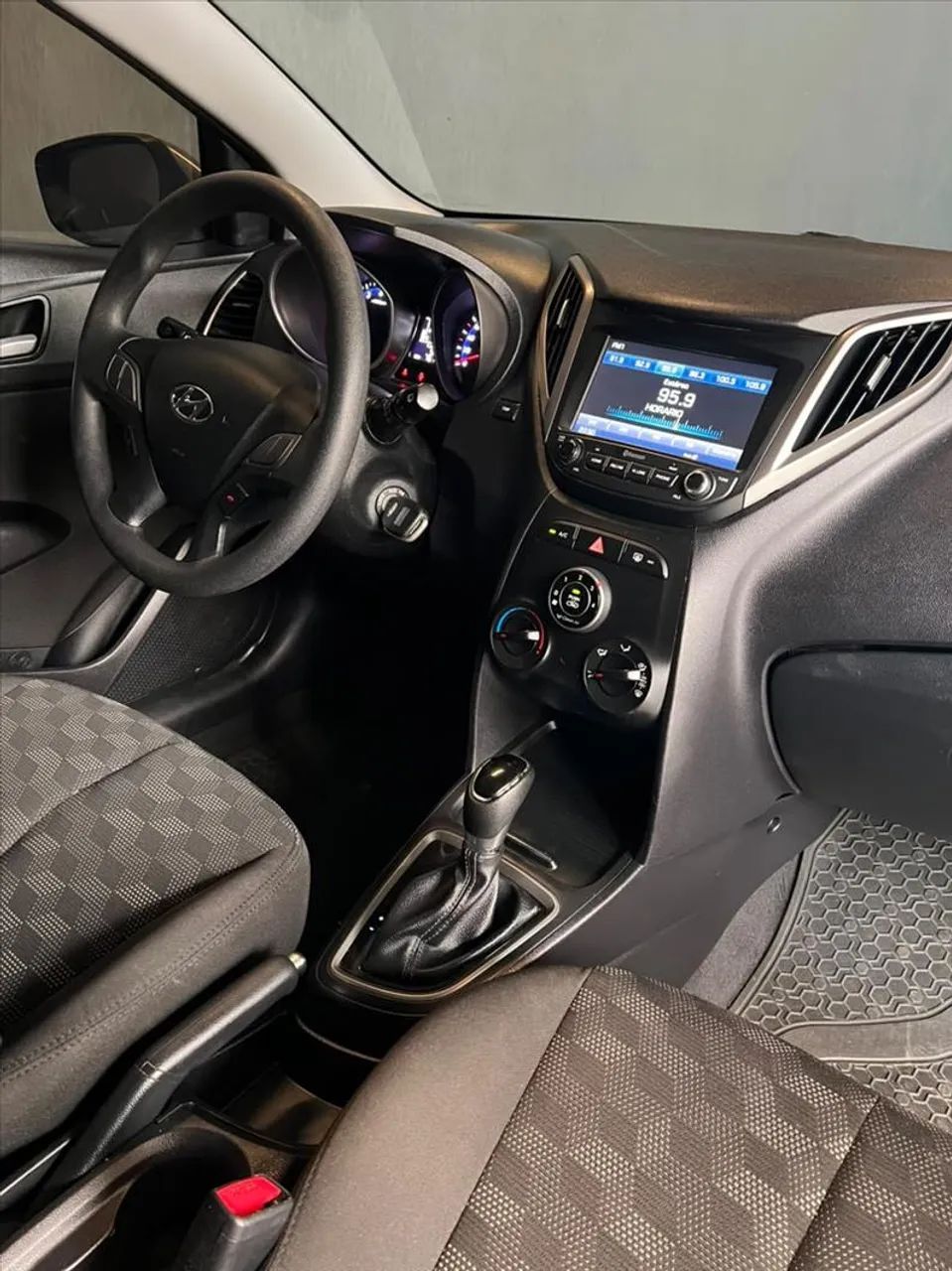 Hyundai HB20 4