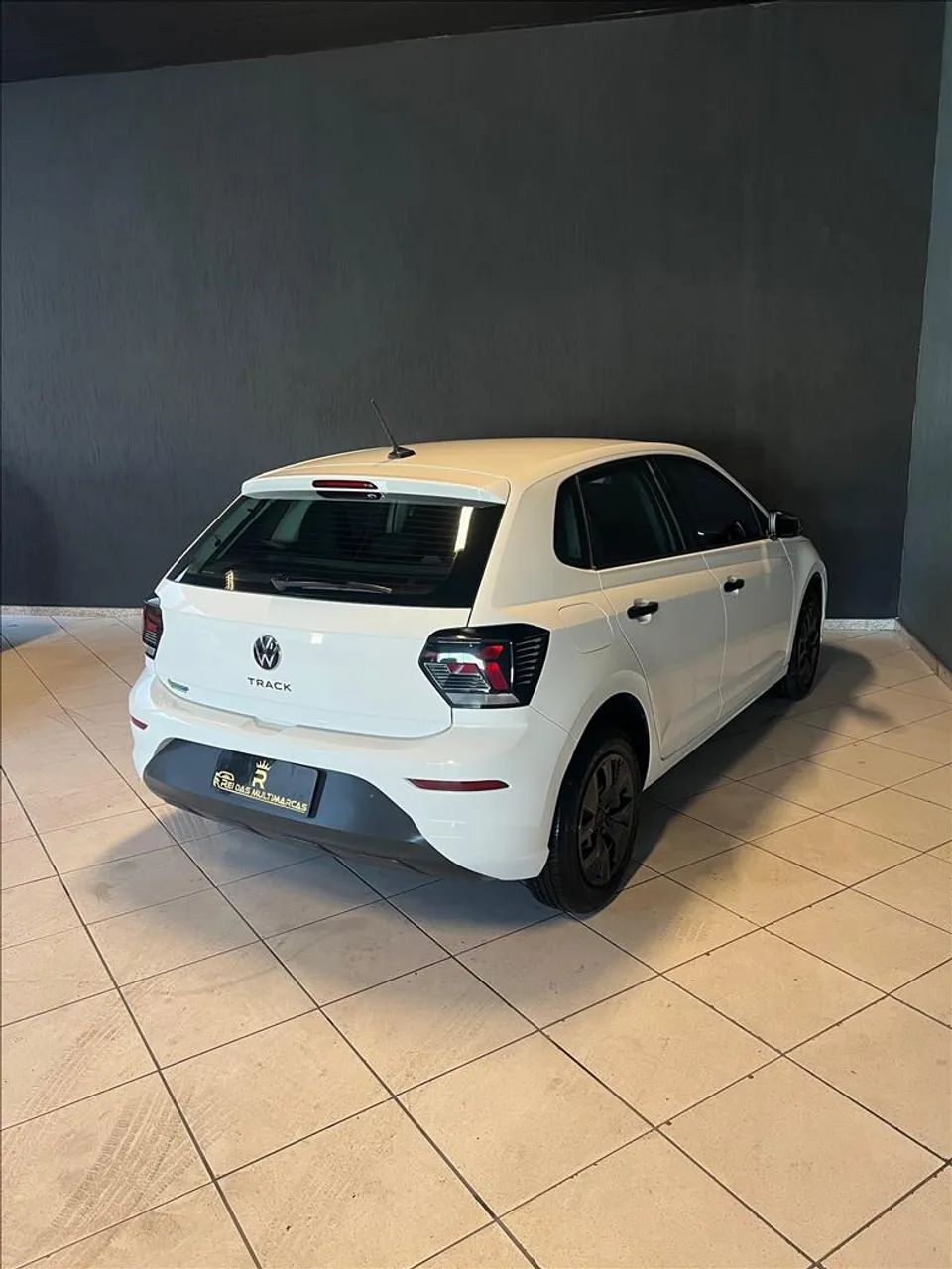 Volkswagen POLO 10