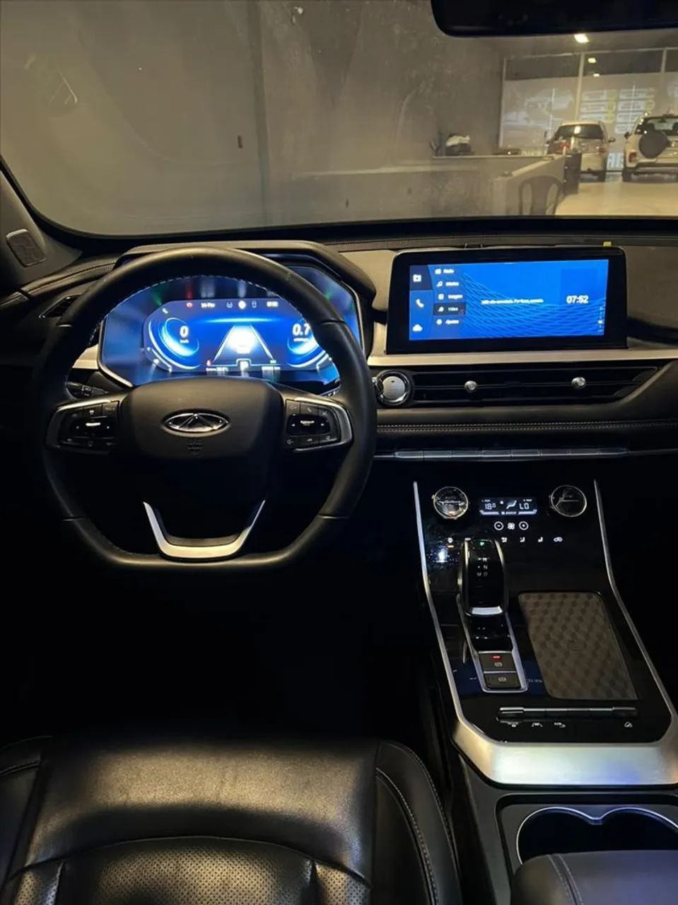 Chery TIGGO-8 4