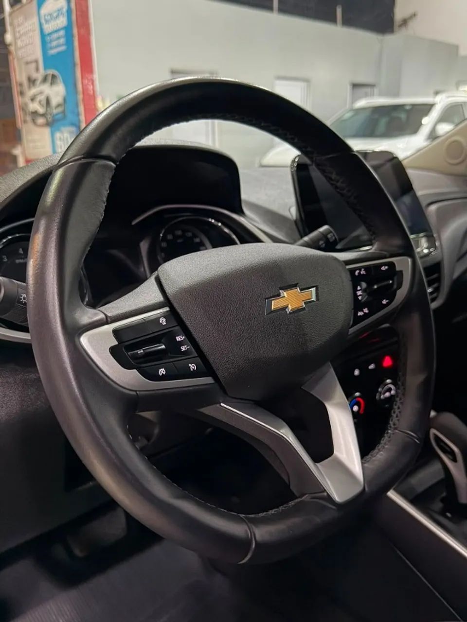 Chevrolet ONIX 5