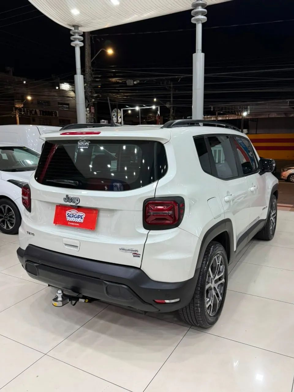 Jeep RENEGADE 4