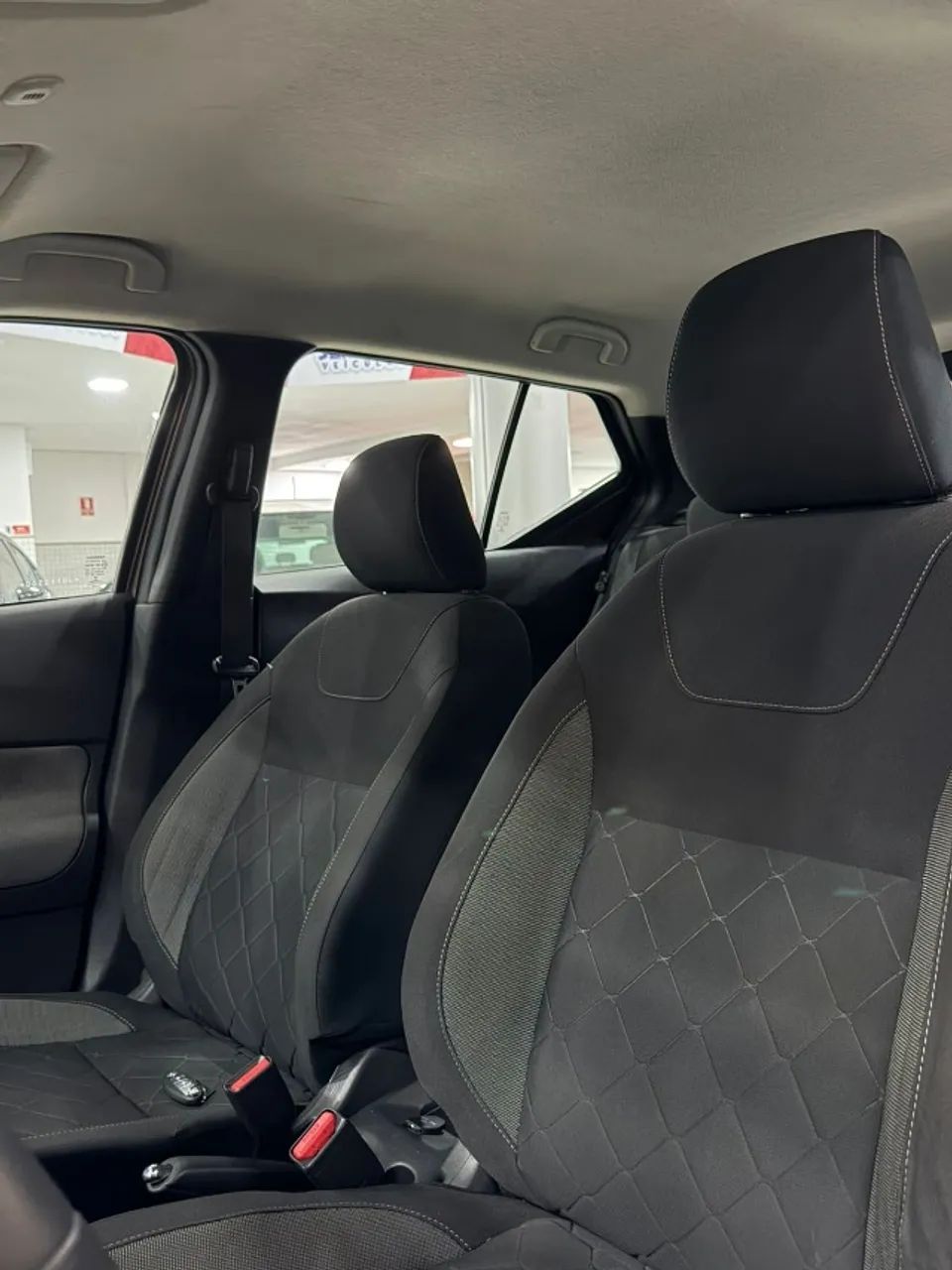 Nissan KICKS 9