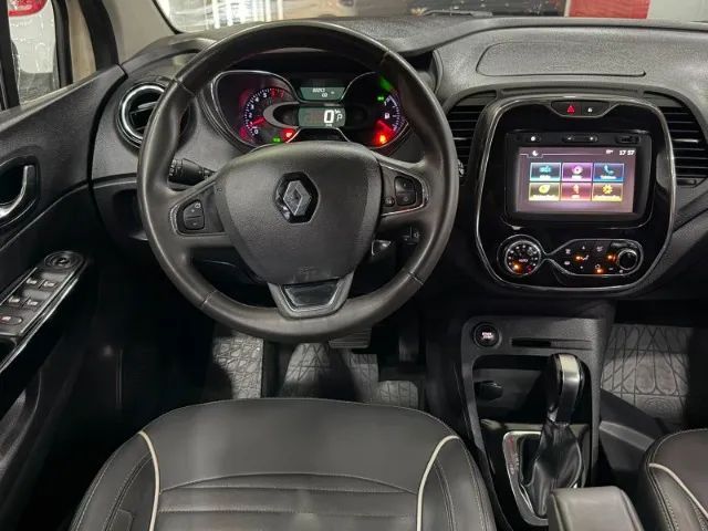 Renault CAPTUR 6
